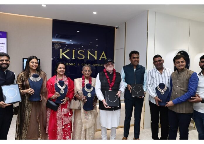 Kisna Launches 25th Exclusive Showroom In Lucknow