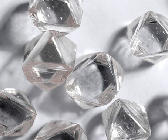 De Beers: Industry Needs Extra Year to Adapt to G7 Sanctions