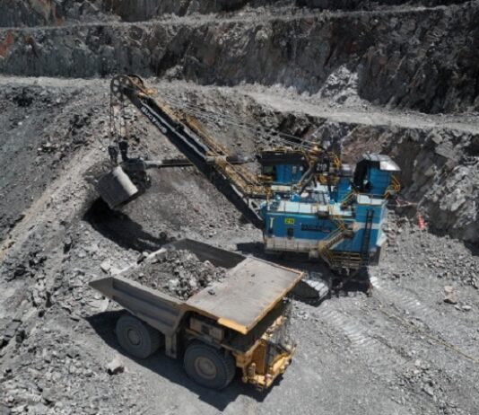 De Beers Rough Production Down 15%