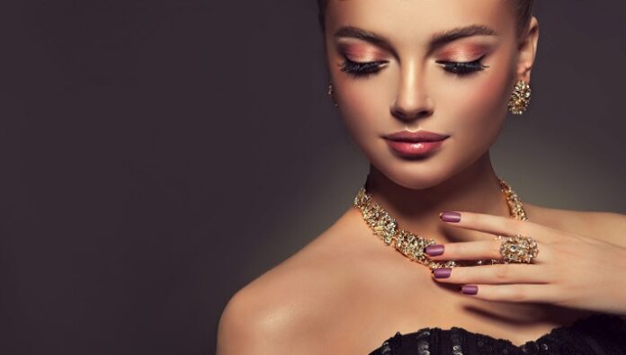 Growth in US Watch and Jewelry Sales Slows in May