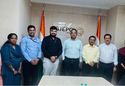 India Post and GJEPC Discuss Strategies to Boost Exports