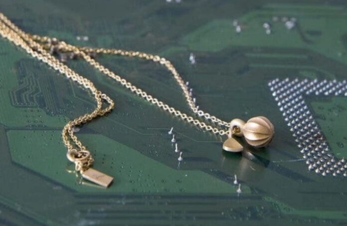 From Circuit Boards to Couture: Sisters Transform E-Waste into Luxury Gold Jewelry