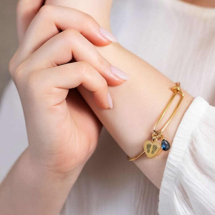 Kin & Pebble Introduces 10K Gold as a Custom Order Option