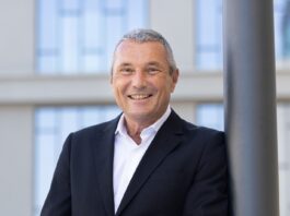 LVMH Watch Chief Signals Jean Arnault as Strong Successor Candidate